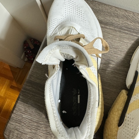 Adidas 10.5 - Picture 8 of 8